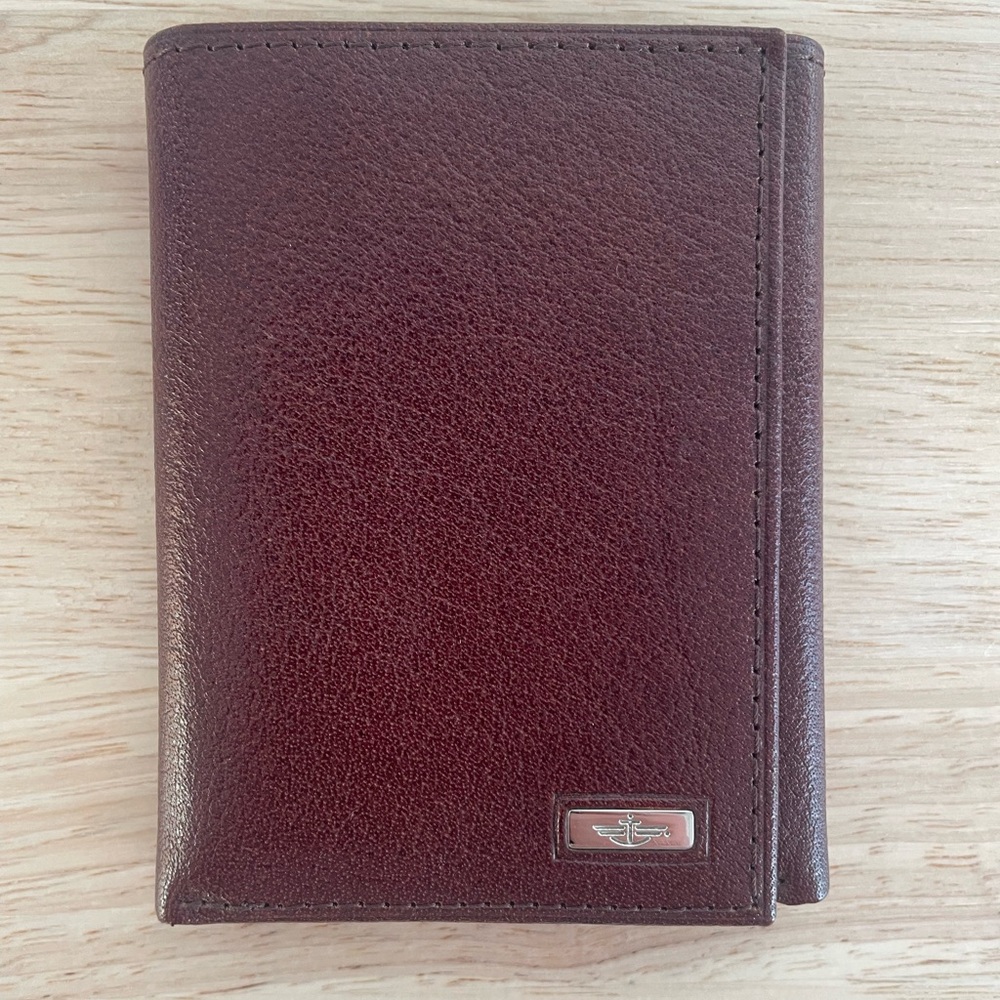 Dockers Brown Leather Wallet